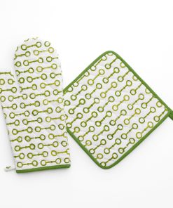 Pony Club Green Oven Mitt Set