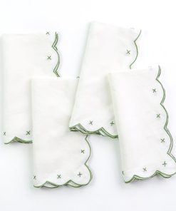 Scalloped Knot Green Embroidered Linen Napkin | Set of 4