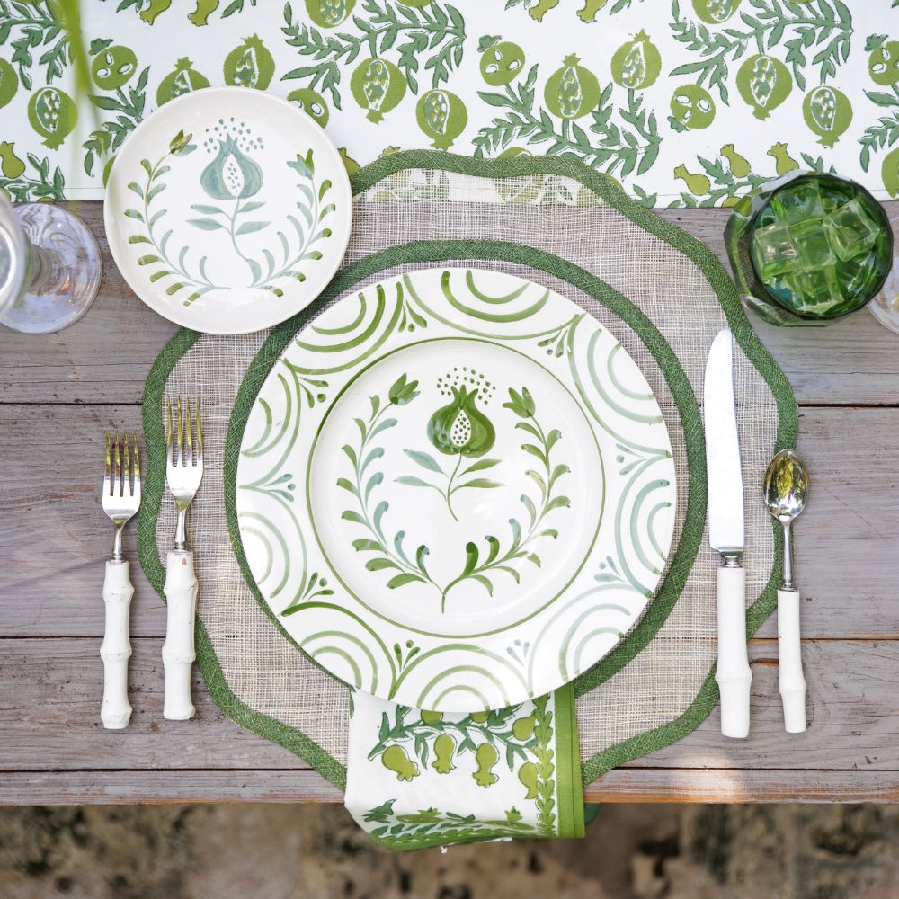 Pomegranate Crest Green Dinner Plate | Set of 2 - Image 3